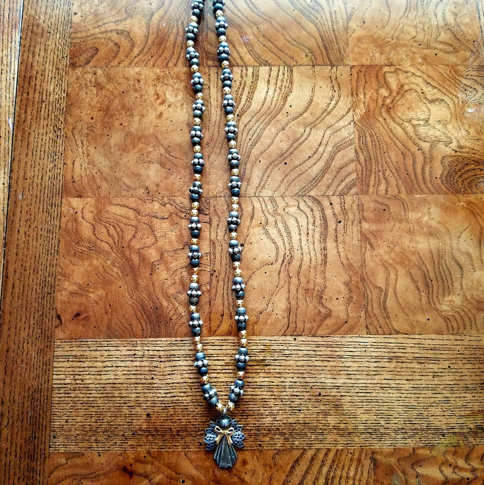 Angel necklace